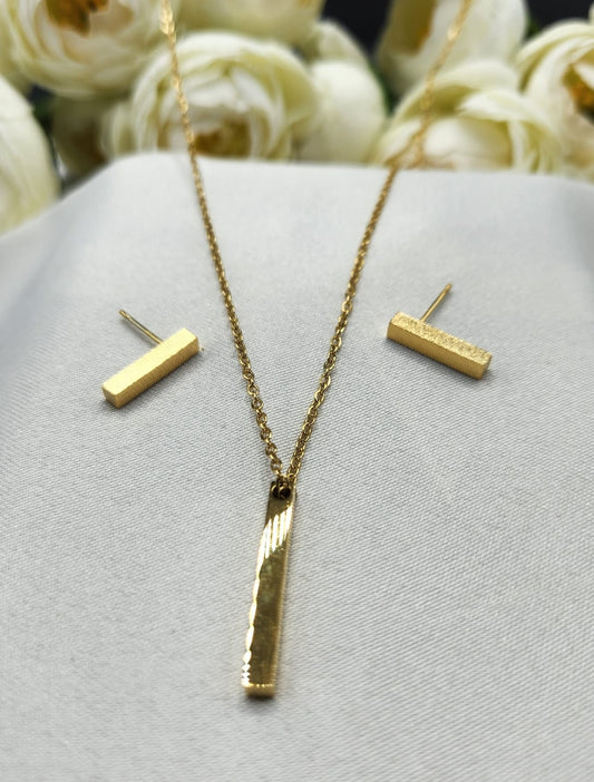 Gold Bar Necklace Set